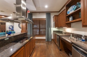 Apartments for Rent in Northwest Houston, Texas - Clubhouse Kitchen Interior  