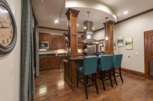 Apartments for Rent in Northwest Houston, TX - Clubhouse Kitchen with Breakfast Bar